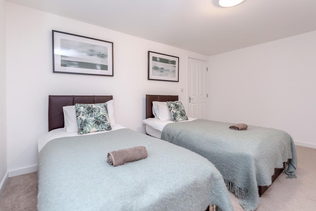Royal Apartments - Heathrow Hillingdon Zewnętrze zdjęcie